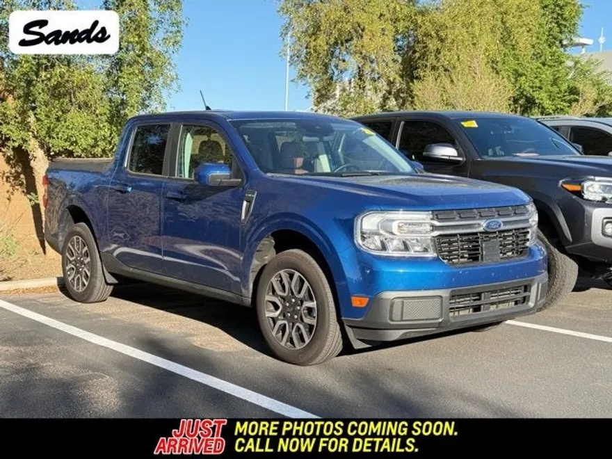 2023 Ford Maverick Lariat photo 1