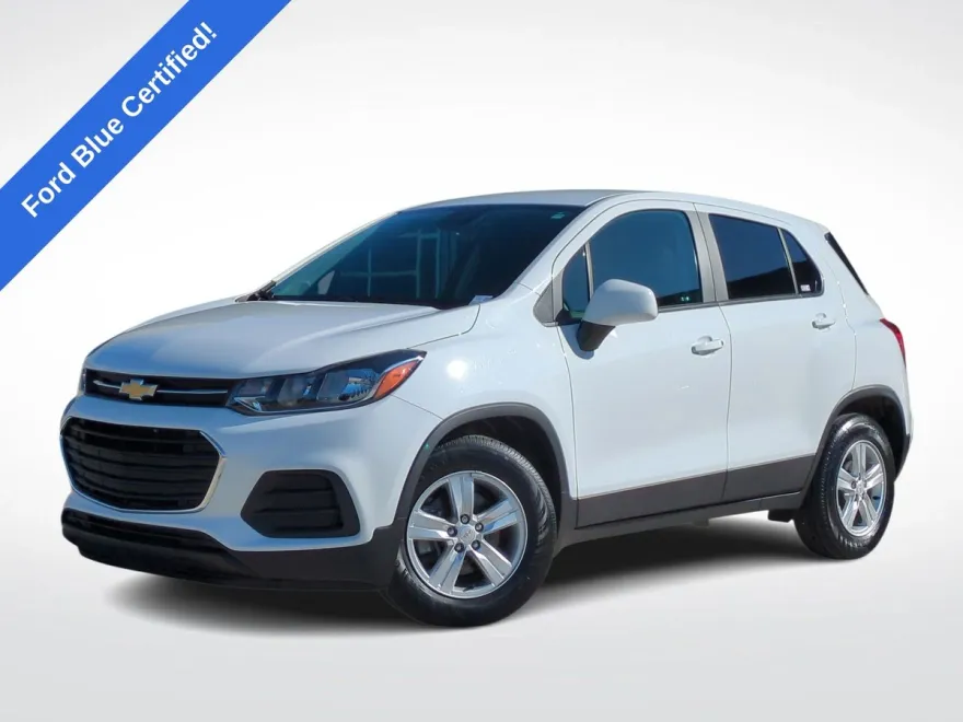 2021 Chevrolet Trax LS photo 1