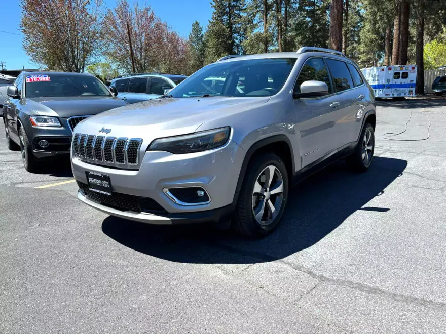 2019 Jeep Cherokee Limited photo 1