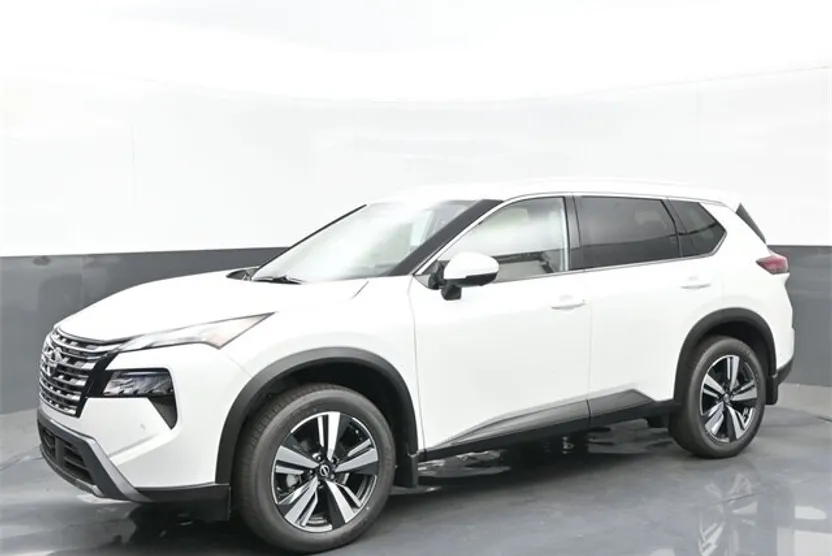 2025 Nissan Rogue SL photo 1