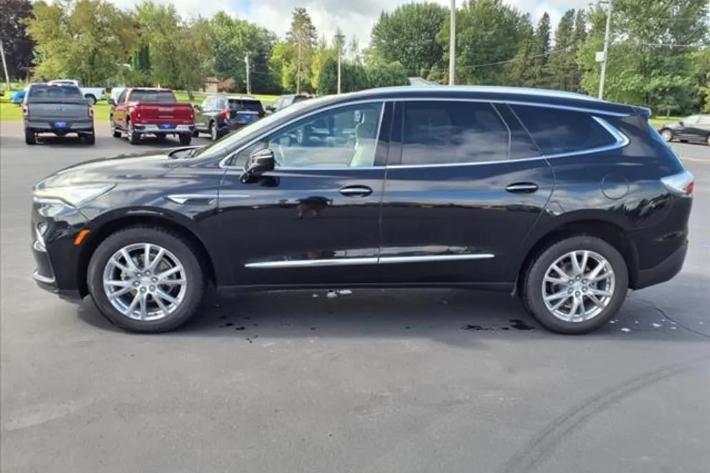 2022 Buick Enclave Premium photo 1