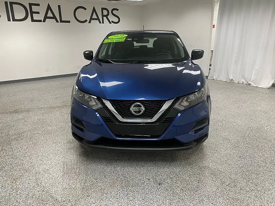 2021 Nissan Rogue Sport S photo 2
