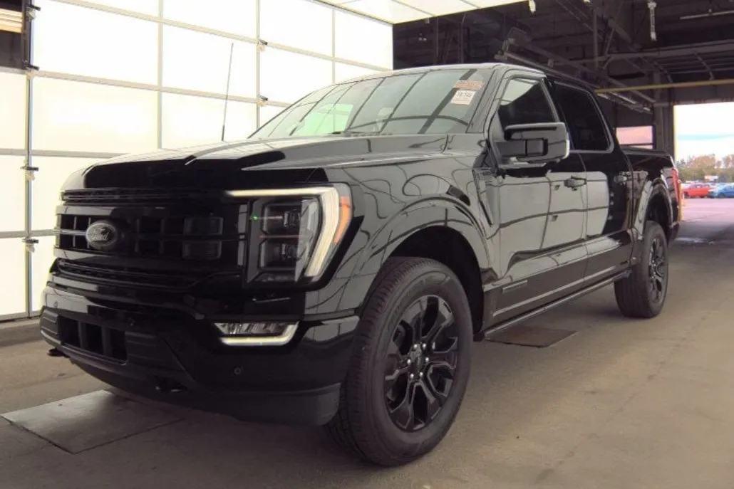 2023 Ford F-150 XLT photo 1