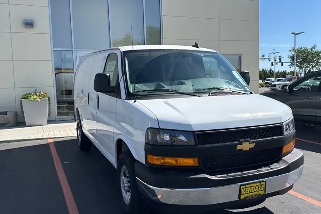 2025 Chevrolet Express Cargo Van 2500 photo 1