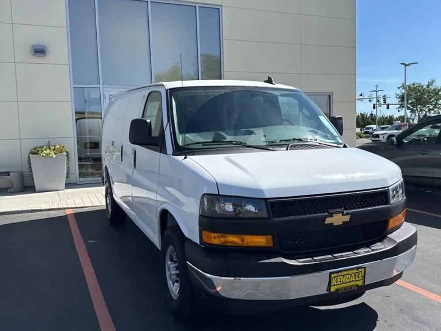 2025 Chevrolet Express Cargo Van 2500 photo 1