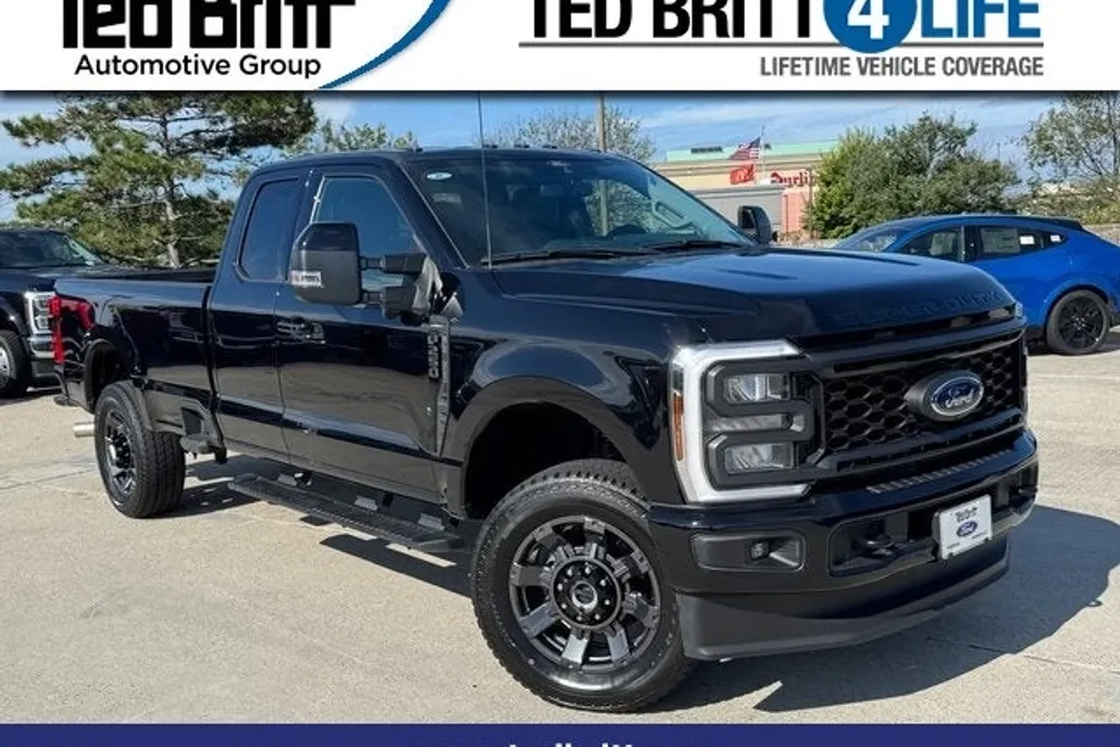 2024 Ford F-250 photo 1