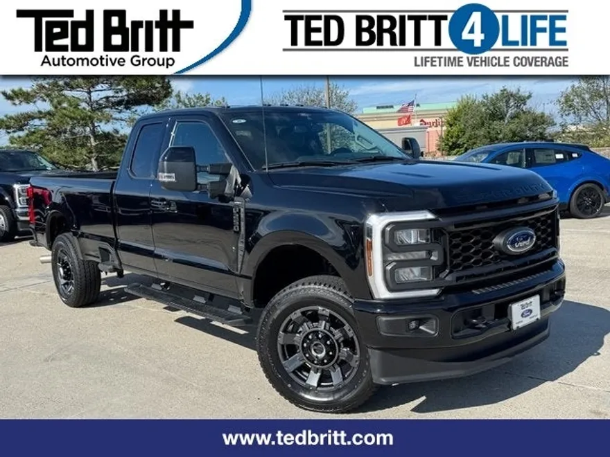 2024 Ford F-250 photo 1