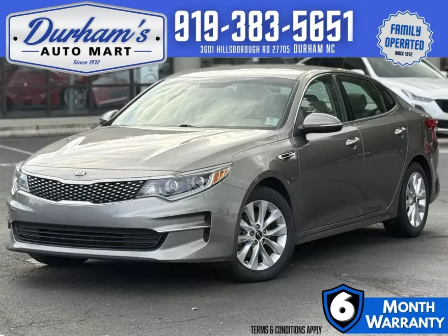 2017 Kia Optima EX photo 1