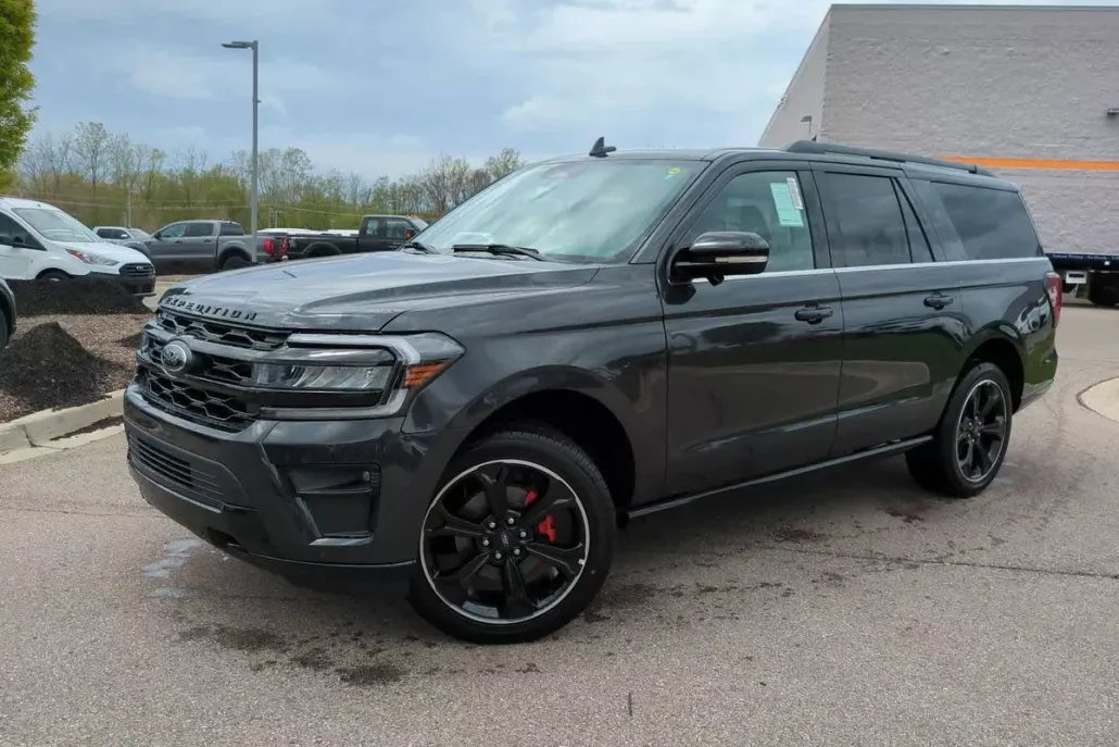 2024 Ford Expedition MAX Limited photo 1