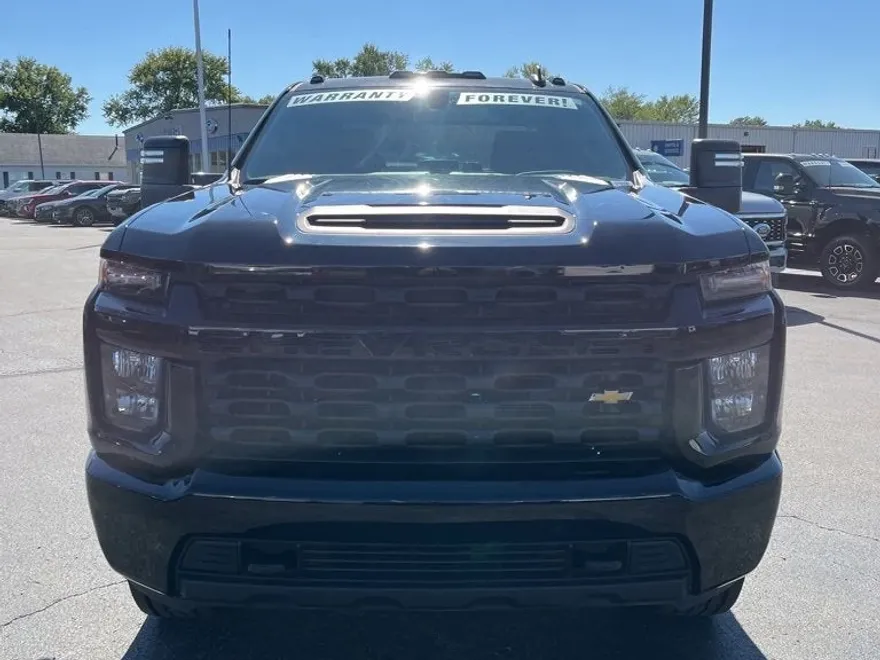 2023 Chevrolet Silverado 2500HD Custom photo 1