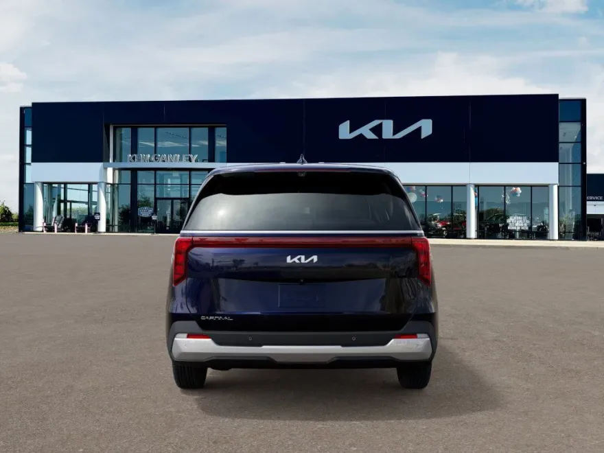 2026 Kia Carnival LXS photo 1
