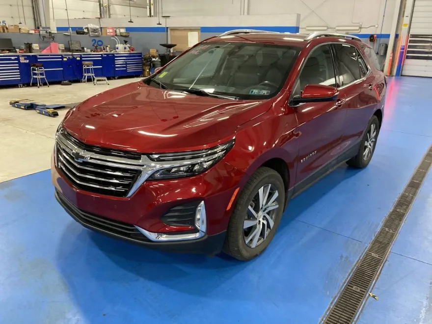 2024 Chevrolet Equinox Premier photo 1
