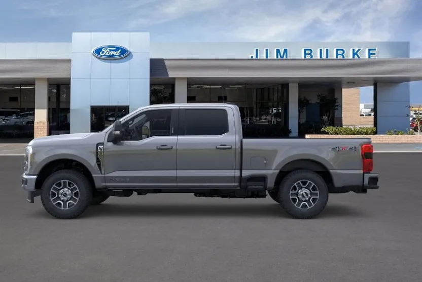 2025 Ford F-350 Lariat photo 1