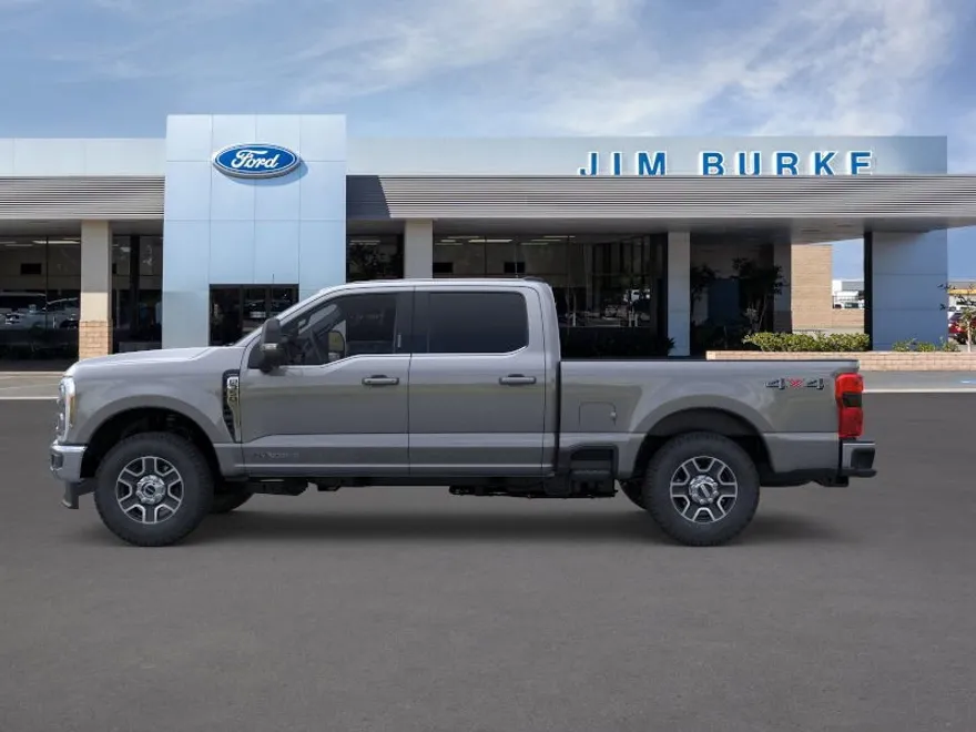 2025 Ford F-350 Lariat photo 1