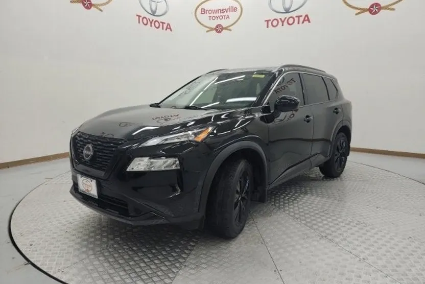 2023 Nissan Rogue SV photo 1