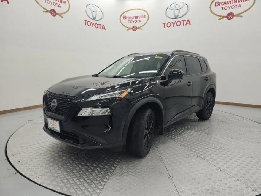 2023 Nissan Rogue SV photo 1