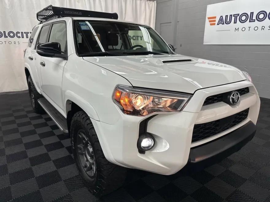 2020 Toyota 4Runner Venture Special Edition photo 1
