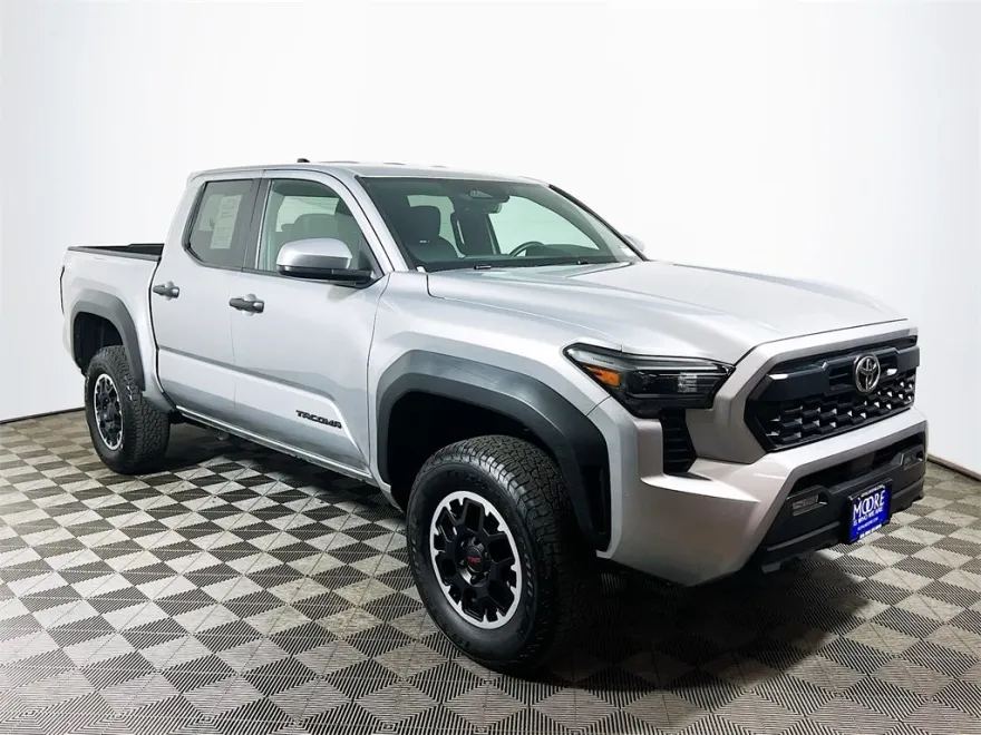 2024 Toyota Tacoma TRD Off-Road photo 1