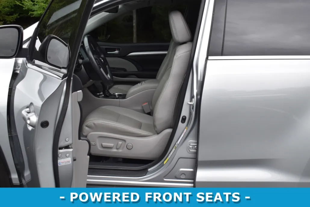2019 Toyota Highlander XLE photo 1