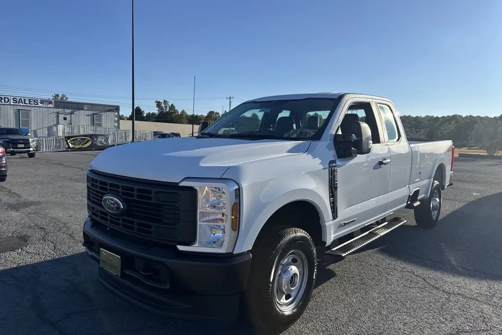 2026 Ford F-250 photo 1