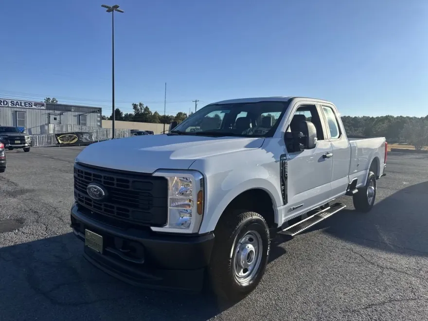 2026 Ford F-250 photo 1