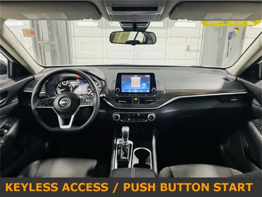 2024 Nissan Altima 2.5 SV photo 1