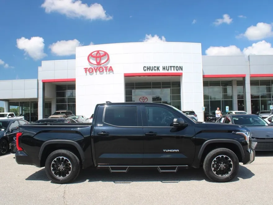 2022 Toyota Tundra SR5 photo 1