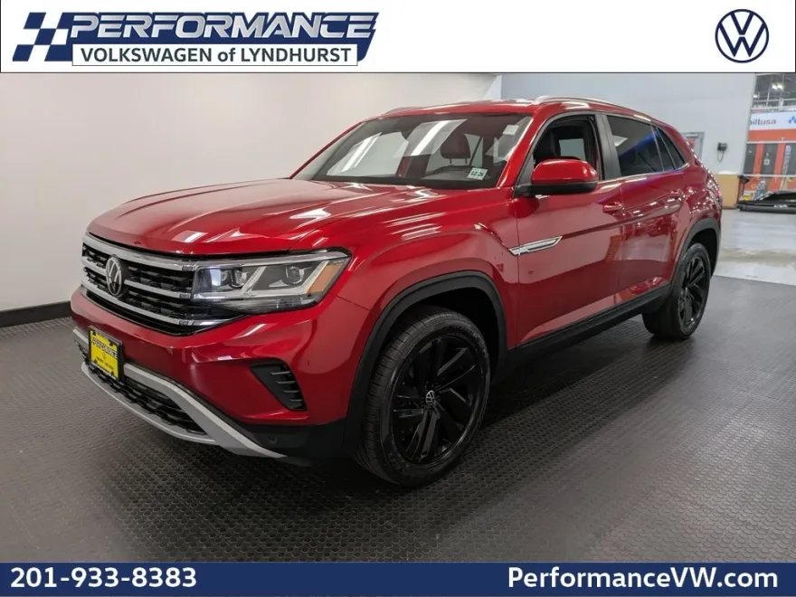 2022 Volkswagen Atlas Cross Sport V6 SE Technology photo 1