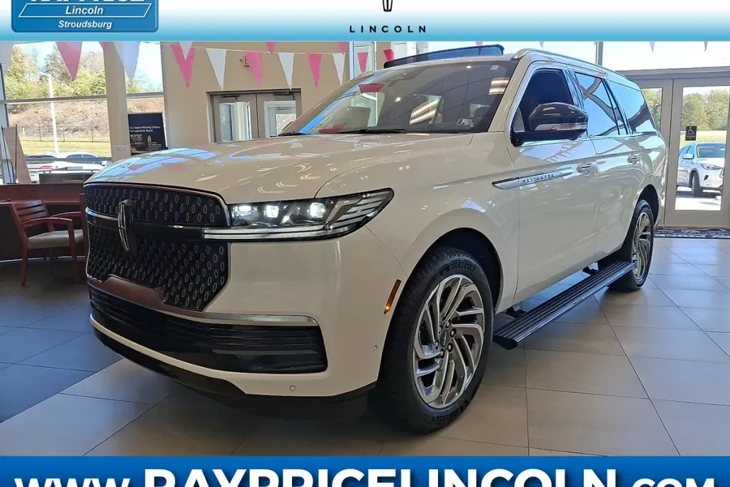 2025 Lincoln Navigator Reserve photo 1
