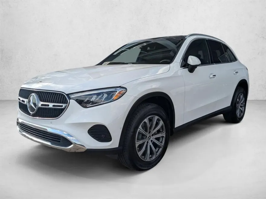 2025 Mercedes Benz GLC 300 photo 1