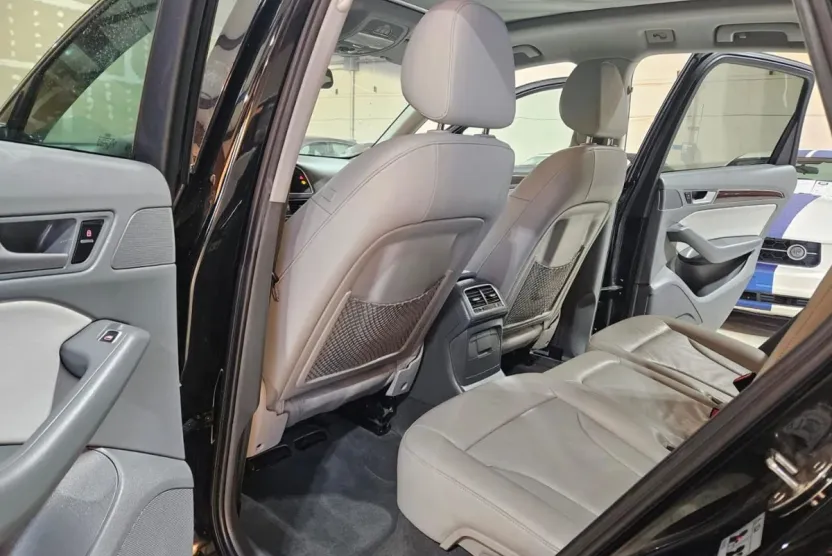 2013 Audi Q5 Premium Hybrid photo 1