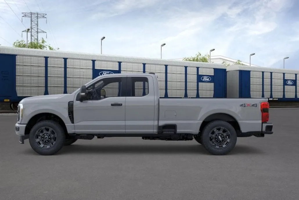 2026 Ford F-350 photo 1