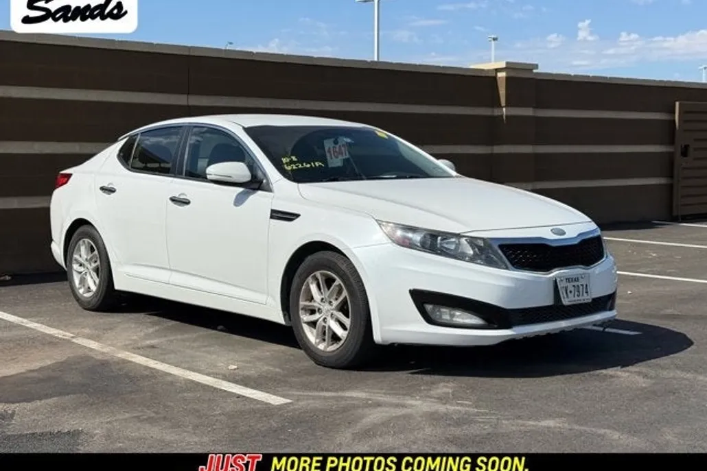 2013 Kia Optima LX photo 1