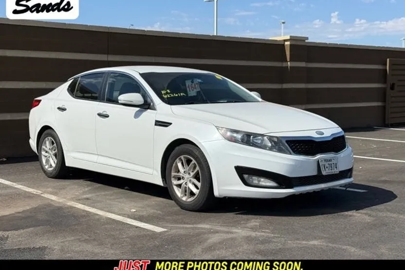 2013 Kia Optima LX photo 1