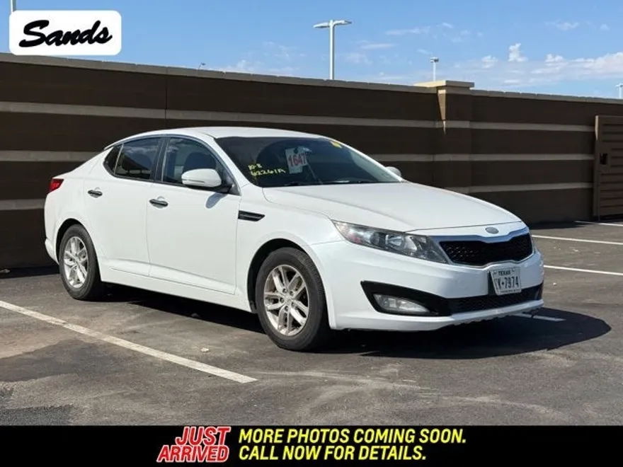 2013 Kia Optima LX photo 1