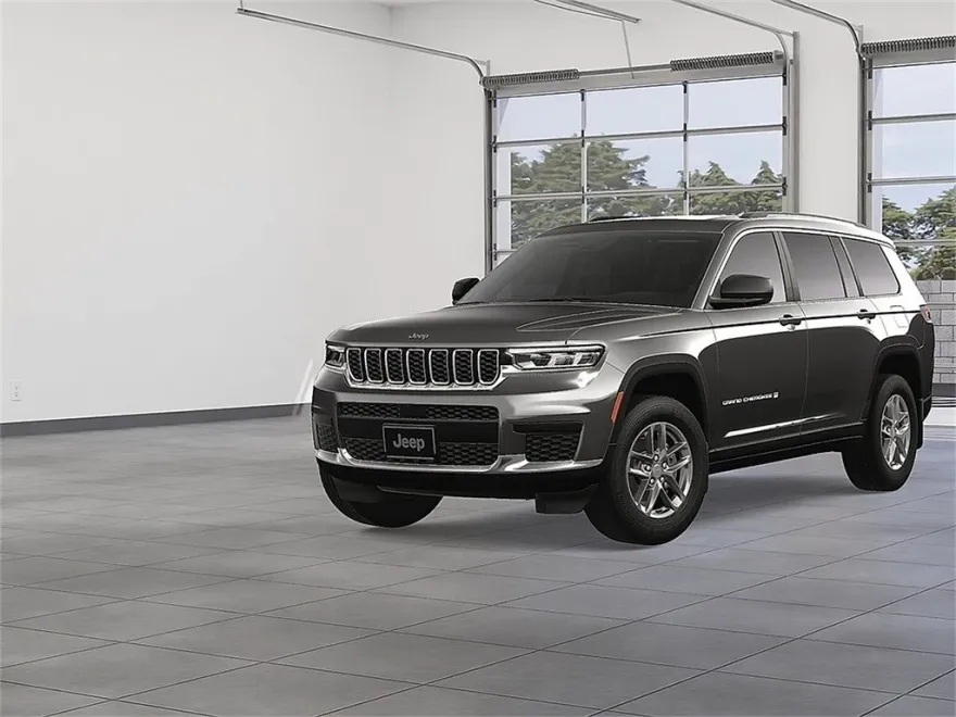 2025 Jeep Grand Cherokee Laredo X photo 1