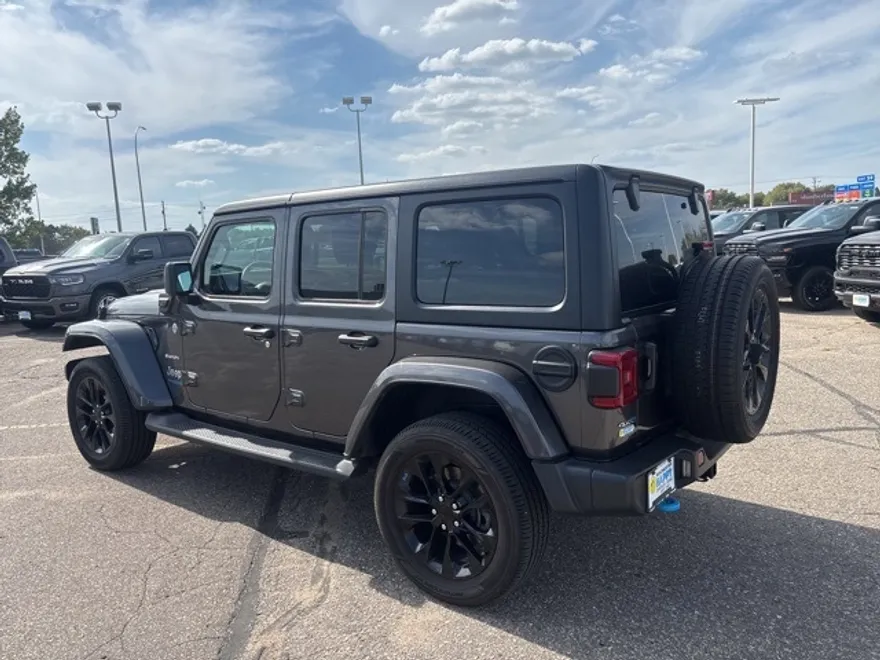 2022 Jeep Wrangler Unlimited Sahara 4xe photo 1