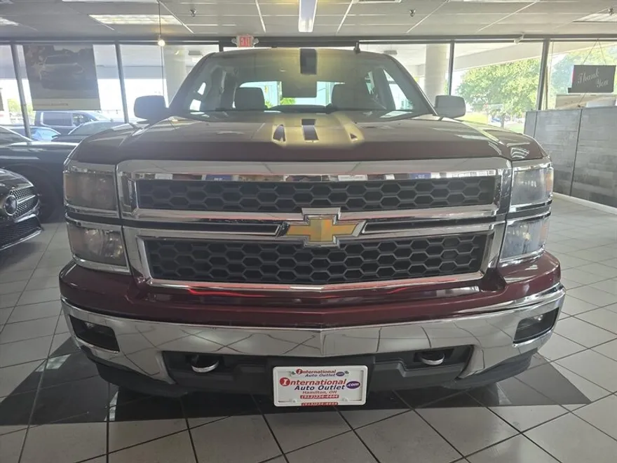 2014 Chevrolet Silverado 1500 LT photo 1