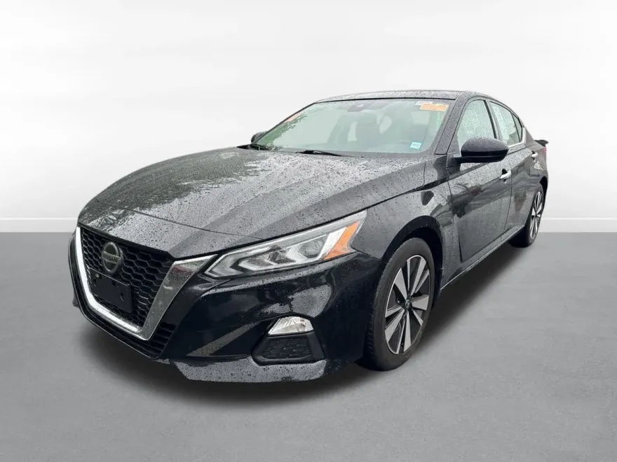 2022 Nissan Altima 2.5 SV photo 1