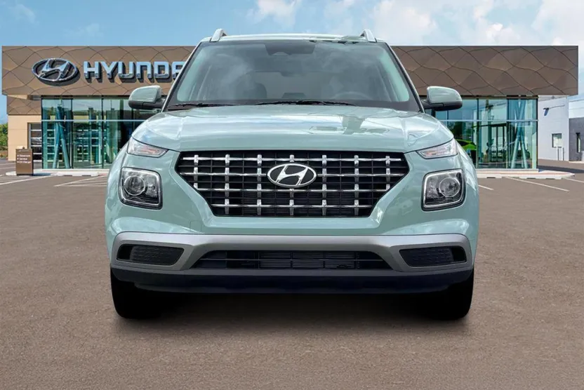 2025 Hyundai Venue SEL photo 1