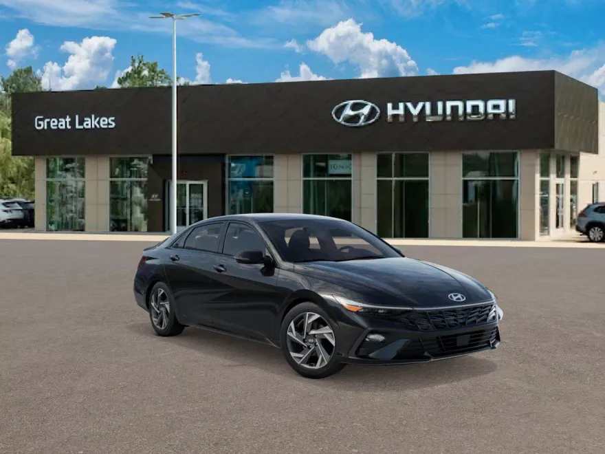 2025 Hyundai Elantra SEL Sport photo 1