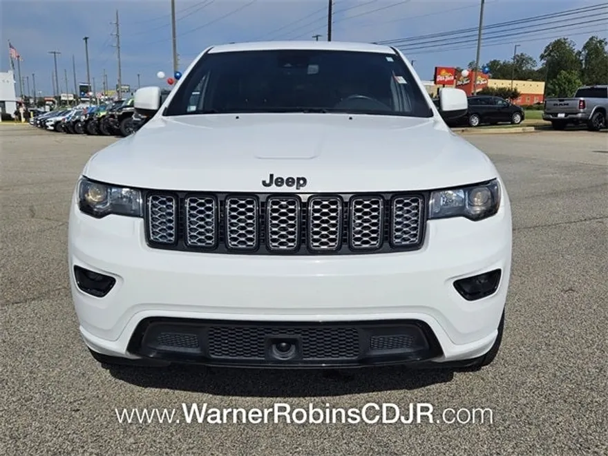 2020 Jeep Grand Cherokee Altitude photo 1