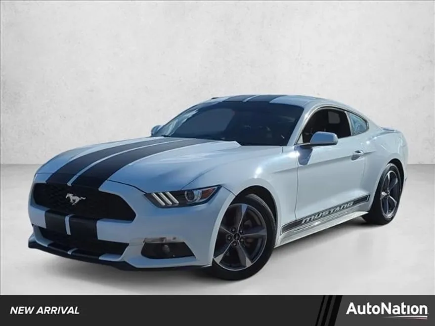 2017 Ford Mustang EcoBoost photo 1