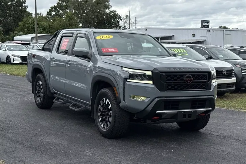 2023 Nissan Frontier PRO-4X photo 1