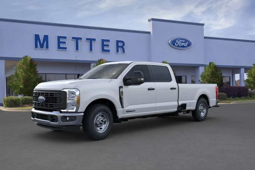 2025 Ford F-250 XL photo 1