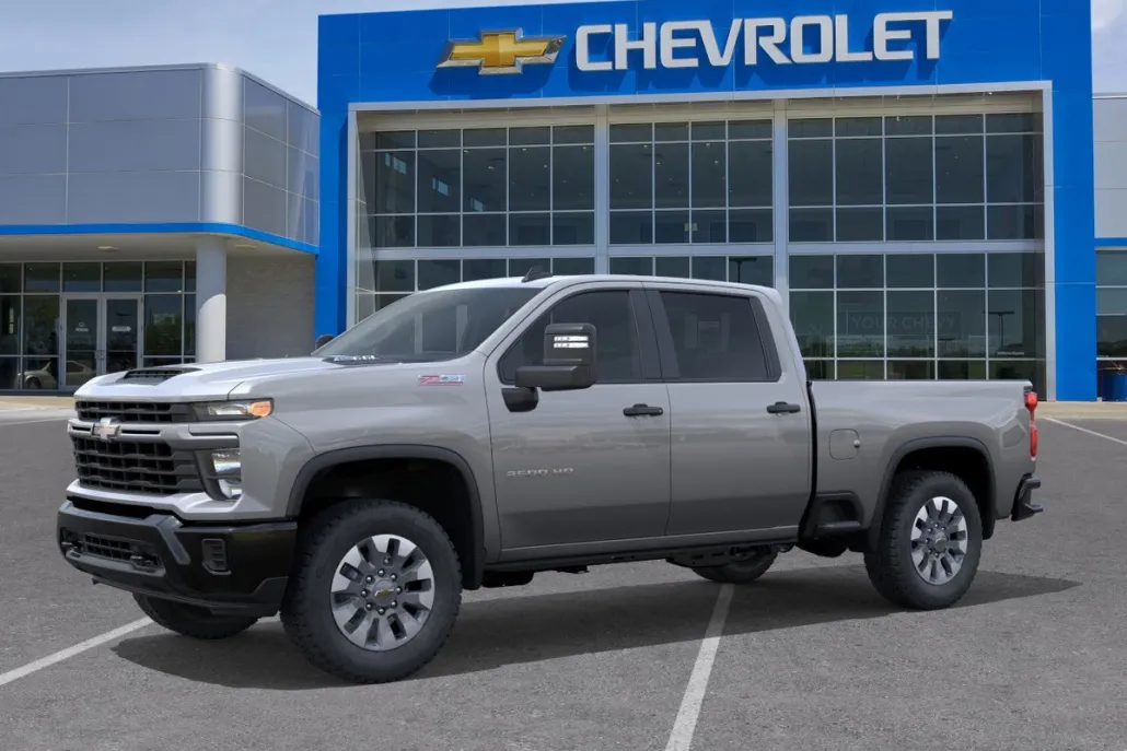 2025 Chevrolet Silverado 2500HD Custom photo 1