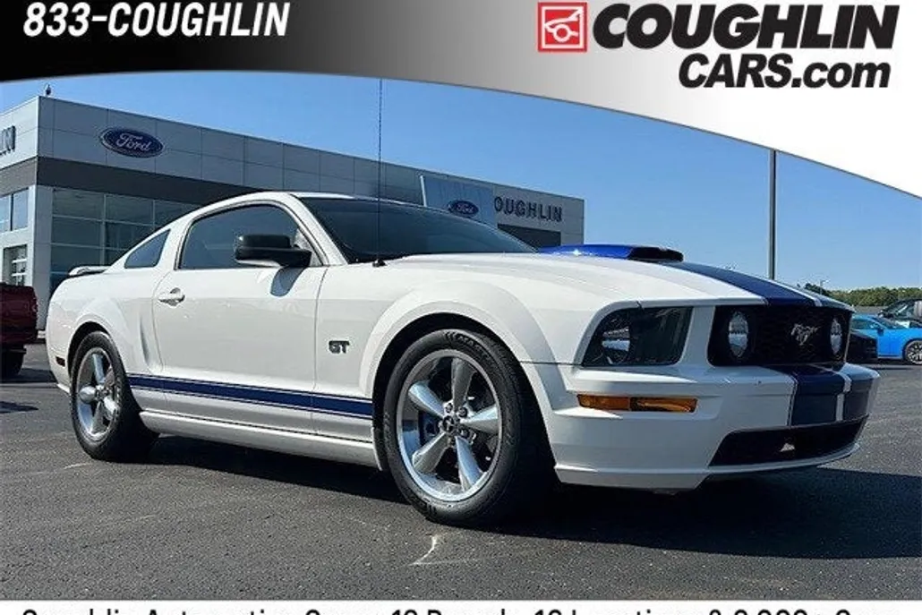 2008 Ford Mustang GT Deluxe photo 1