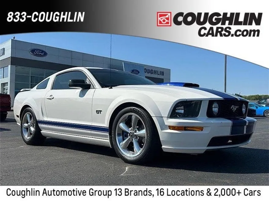 2008 Ford Mustang GT Deluxe photo 1