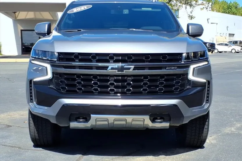 2021 Chevrolet Tahoe Z71 photo 1