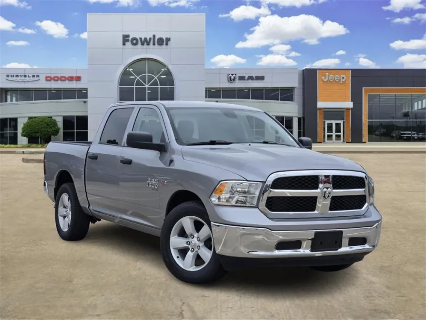 2023 Ram 1500 Classic SLT photo 1